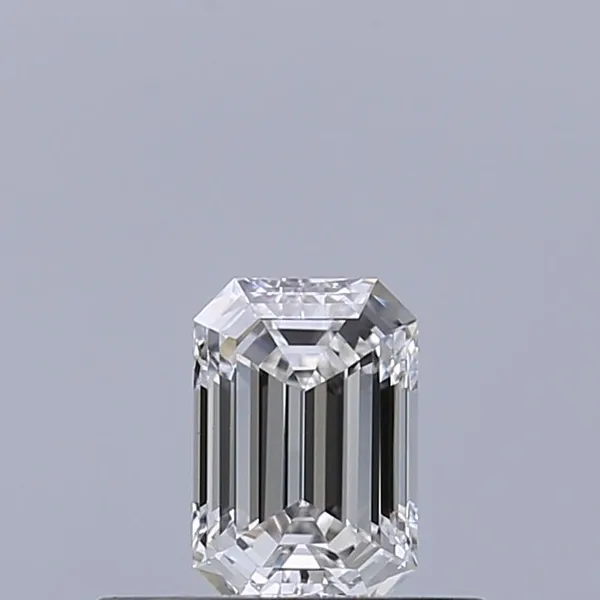 0.3ct EMERALD E VVS1 Natural diamond