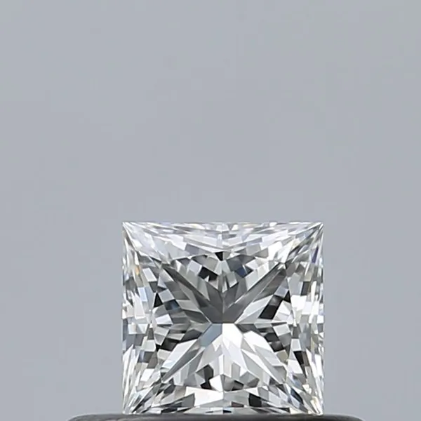 0.32ct PRINCESS D VVS1 Natural diamond