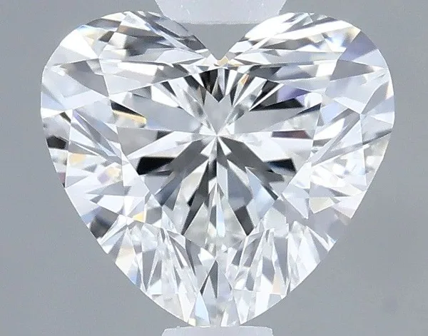 0.8ct HEART G VS2 Natural diamond