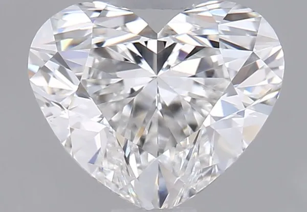 0.9ct HEART F VS2 Natural diamond