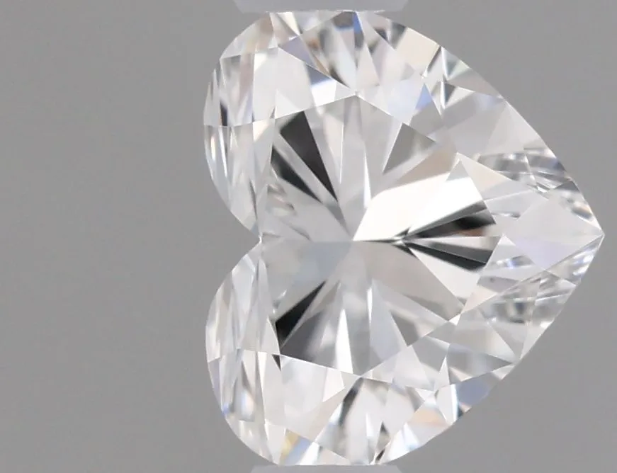 0.37ct HEART F VVS1 Natural diamond