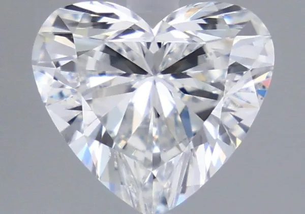 1.35ct HEART E VS1 Lab diamond