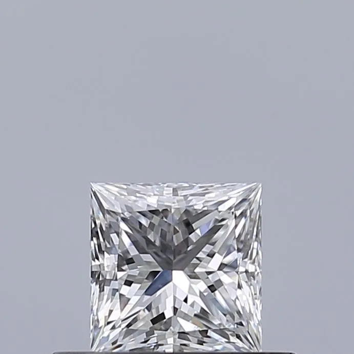 0.40ct PRINCESS D VVS1 Natural diamond