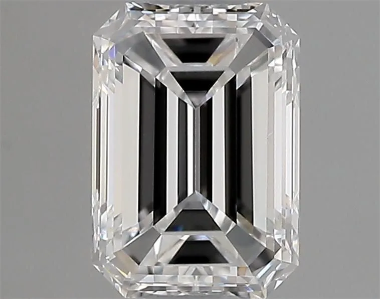 0.41ct EMERALD E VS2 Natural diamond