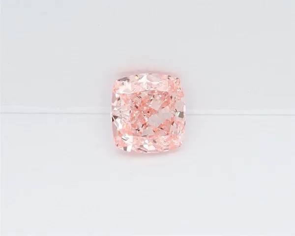 0.93ct CUSHION Fancy Vivid Pink VS1 Coloured Lab diamond