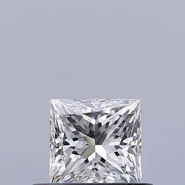 0.37ct PRINCESS E VVS1 Natural diamond