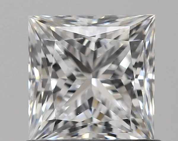 0.8ct PRINCESS D VS1 Natural diamond