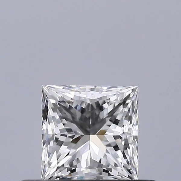 0.41ct PRINCESS E VVS2 Natural diamond