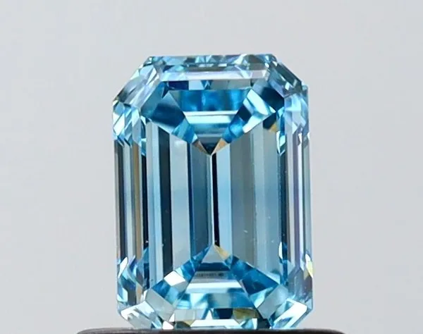 0.76ct EMERALD Fancy Vivid Blue VVS2 Coloured Lab diamond
