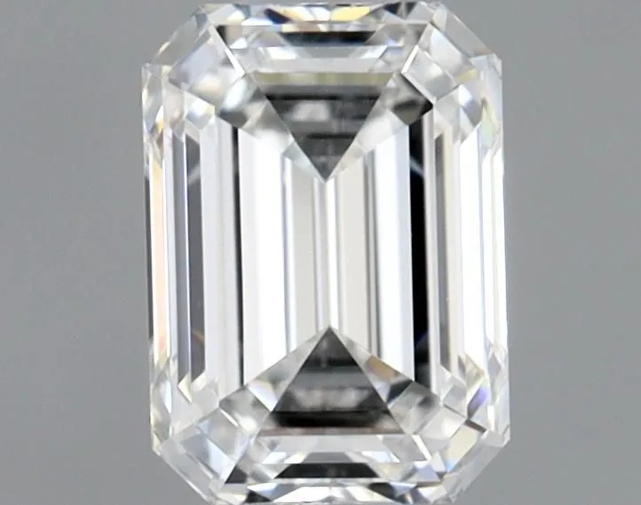 0.61ct EMERALD E VS1 Natural diamond