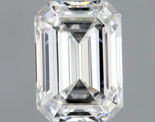 0.61ct EMERALD E VS1 Natural diamond