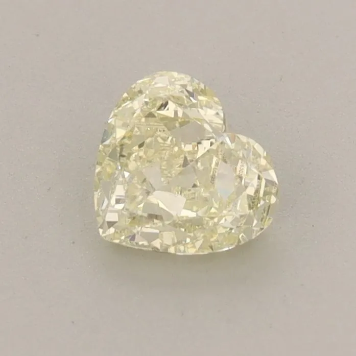 0.55ct HEART Fancy Light Yellow VVS2 Coloured Lab diamond