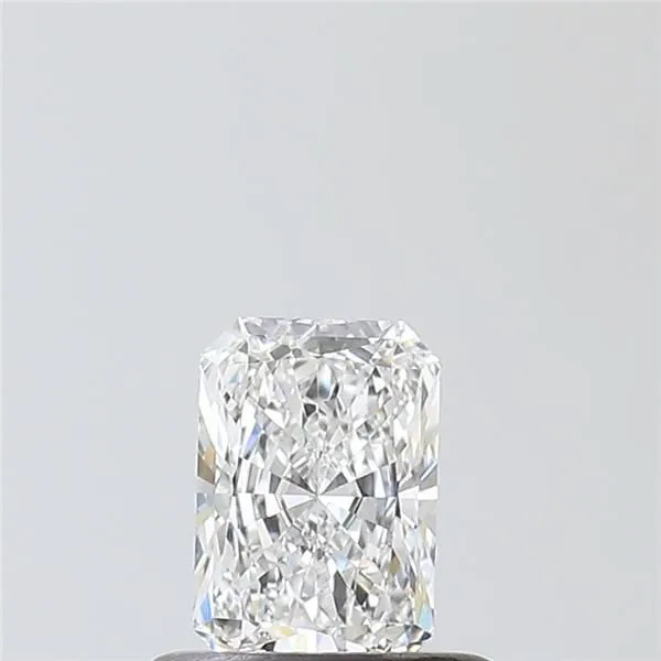 0.51ct RADIANT E VVS2 Natural diamond