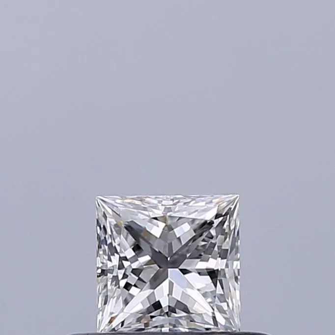 0.31ct PRINCESS E VVS2 Natural diamond