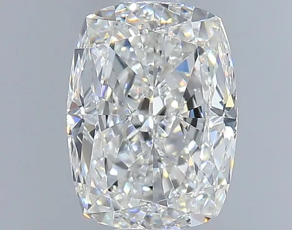 0.9ct CUSHION E VVS2 Natural diamond