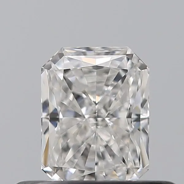 0.4ct RADIANT E VS1 Natural diamond