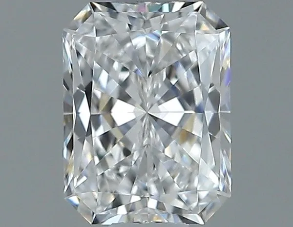 0.41ct RADIANT E VVS1 Natural diamond