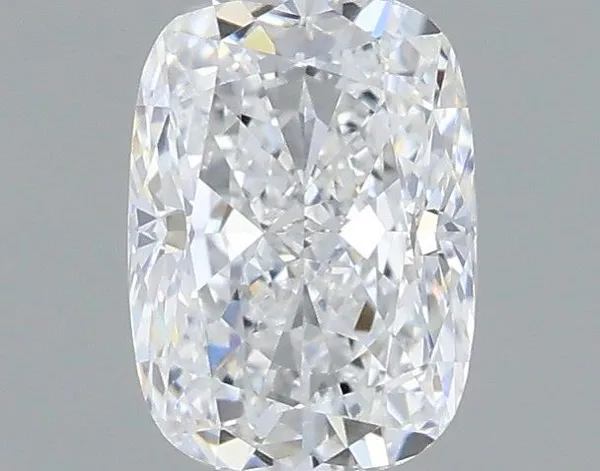 0.6ct CUSHION E VVS1 Natural diamond
