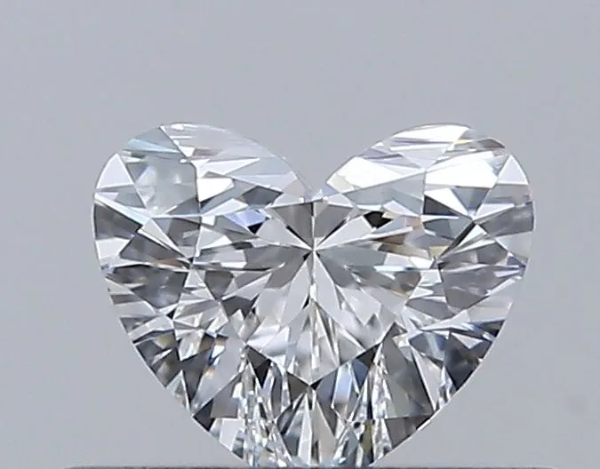 0.33ct HEART E VVS2 Natural diamond