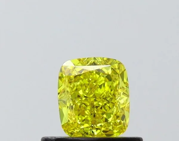 0.48ct CUSHION Fancy Vivid Yellow VVS2 Coloured Lab diamond