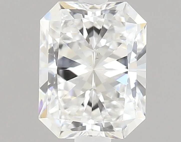 0.70ct RADIANT E VS2 Natural diamond