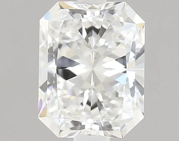 0.7ct RADIANT E VS2 Natural diamond