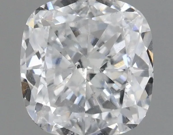 0.7ct CUSHION E SI2 Natural diamond