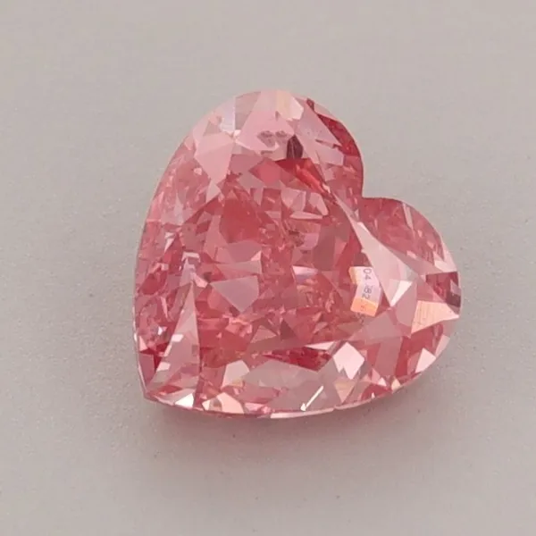 1ct HEART Fancy Vivid Pink VS2 Coloured Lab diamond