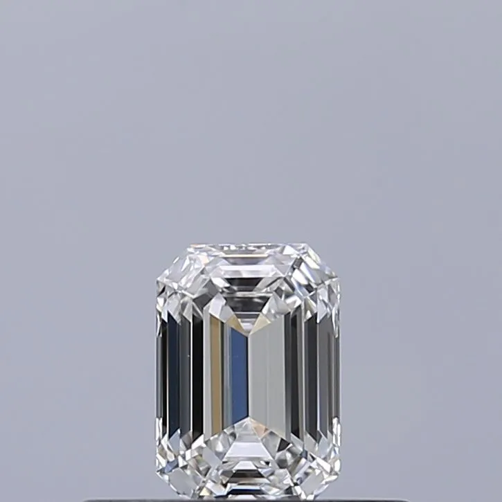 0.30ct EMERALD E VVS2 Natural diamond