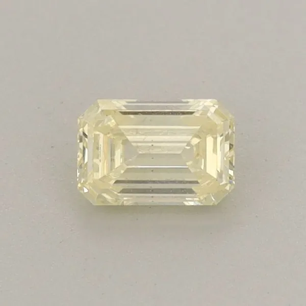 0.34ct EMERALD Fancy Light Yellow VS2 Coloured Lab diamond