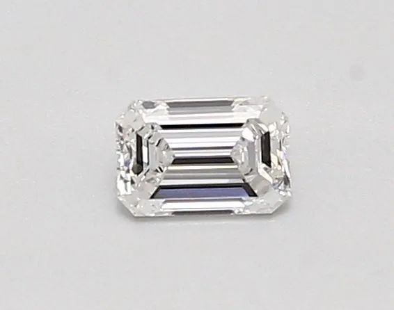 0.39ct EMERALD D VVS2 Lab diamond