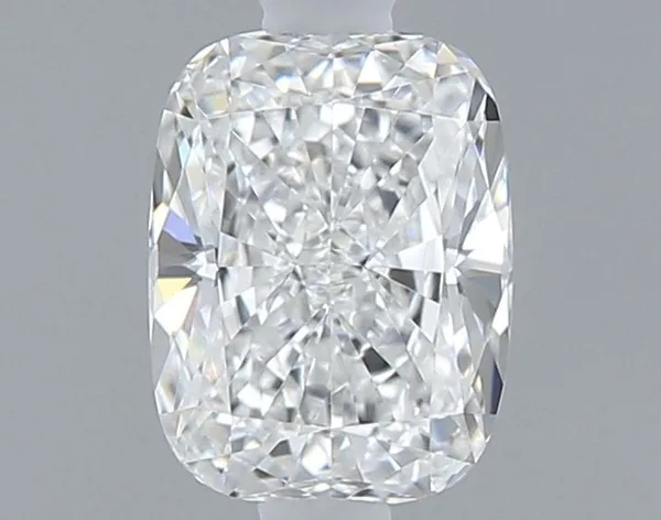 0.3ct CUSHION E VS1 Natural diamond