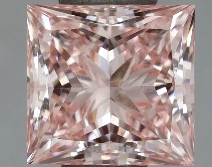 0.78ct PRINCESS Fancy Intense Pink VVS2 Coloured Lab diamond