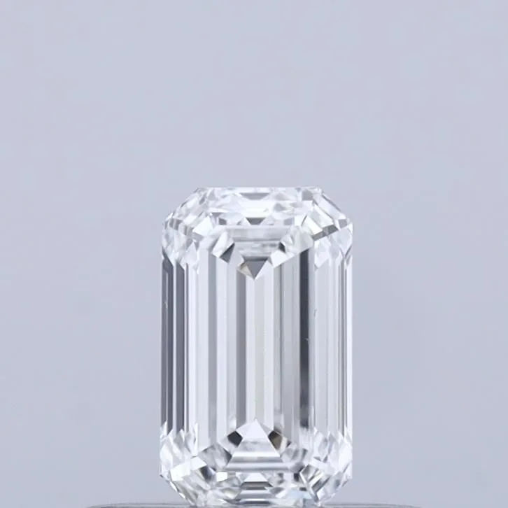 0.30ct EMERALD F VVS2 Natural diamond