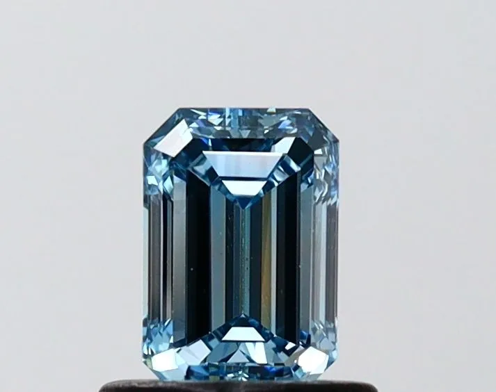 0.70ct EMERALD Fancy Intense Blue VS1 Coloured Lab diamond