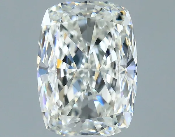 0.7ct CUSHION H VVS1 Natural diamond