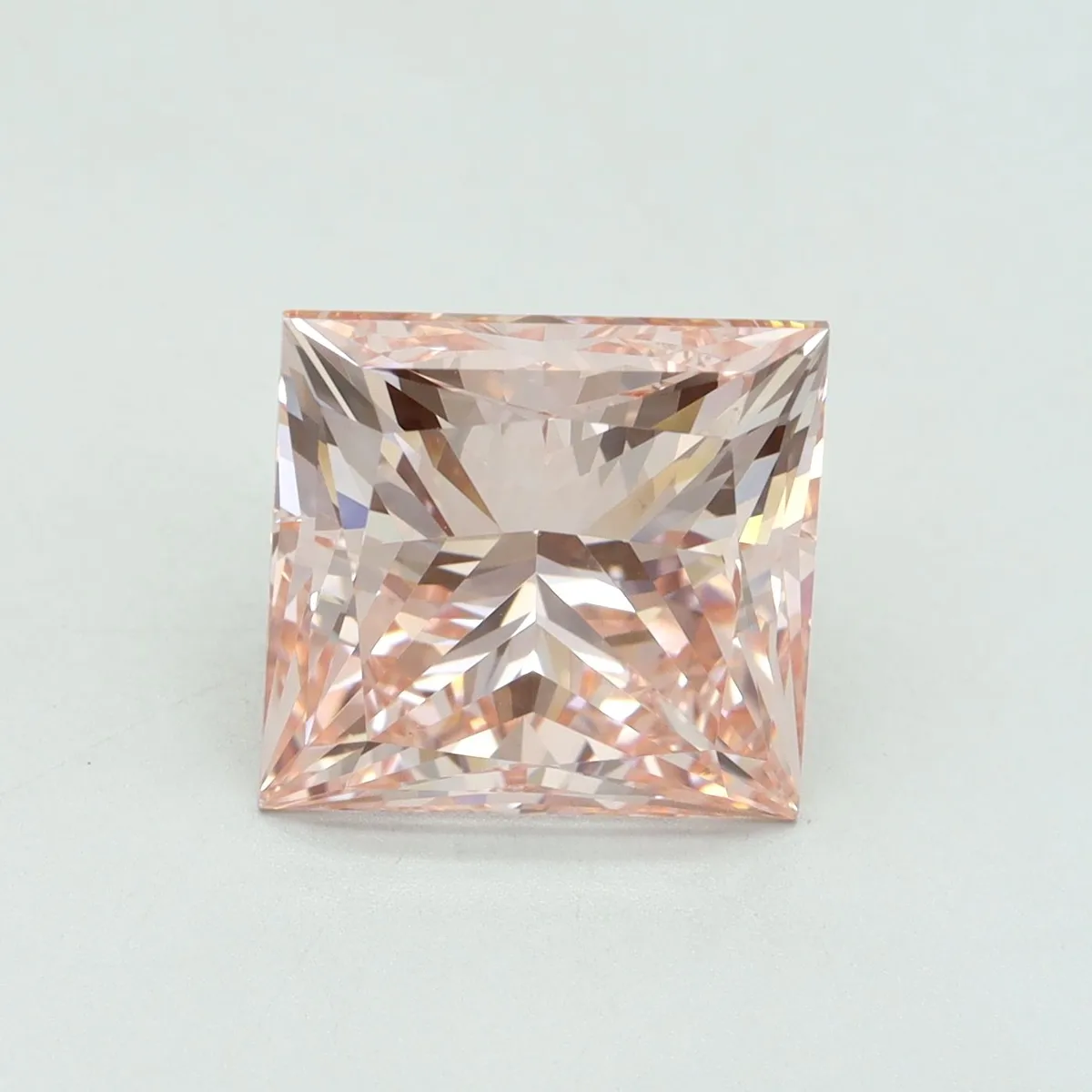 5.02ct PRINCESS Fancy Vivid Pink VS1 Coloured Lab diamond