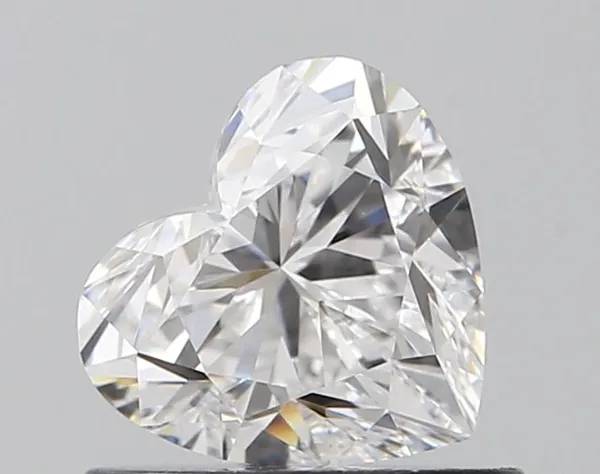 0.7ct HEART D VVS2 Natural diamond