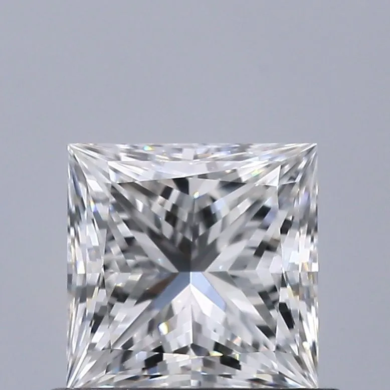 0.71ct PRINCESS F VVS1 Natural diamond
