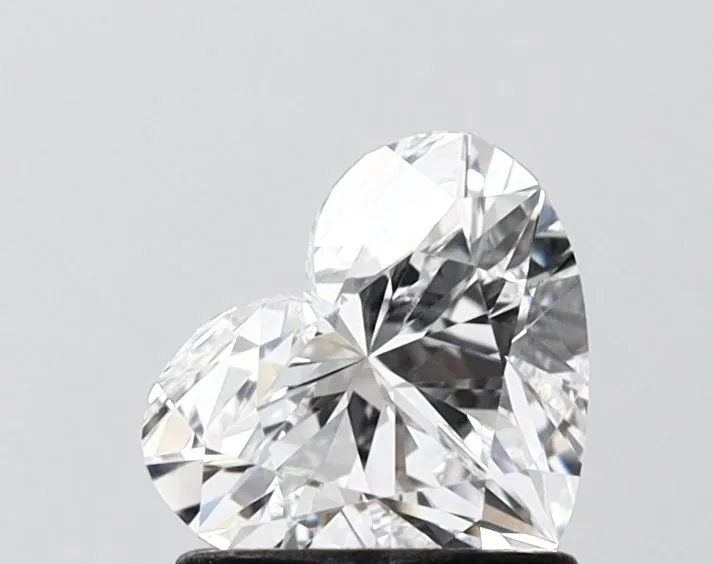 1.08ct HEART D VVS2 Lab Grown diamond