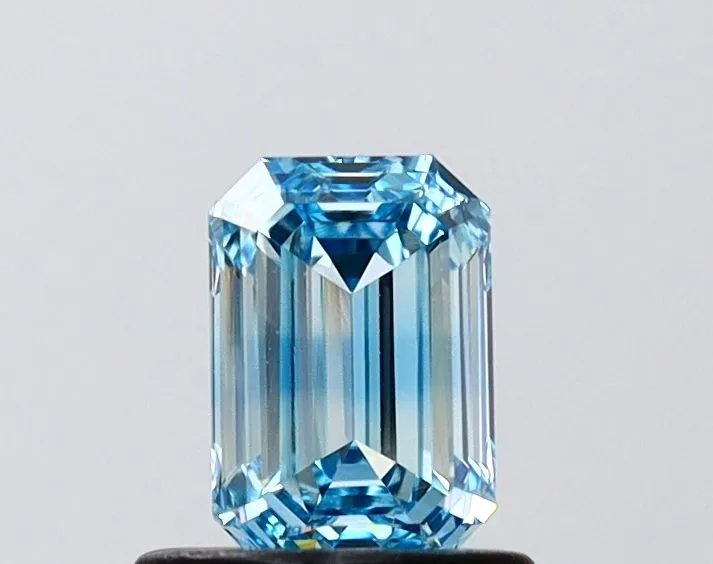 0.71ct EMERALD Fancy Intense Blue VVS2 Coloured Lab diamond