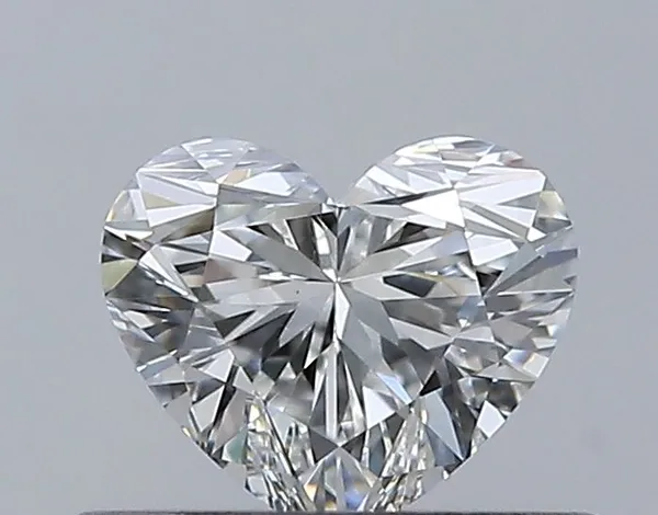 0.4ct HEART G VS2 Natural diamond