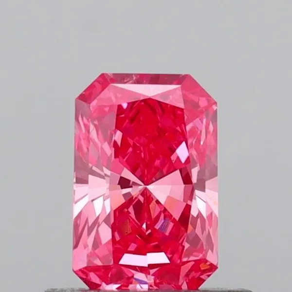 0.64ct RADIANT Fancy Vivid Pink VS1 Coloured Lab diamond