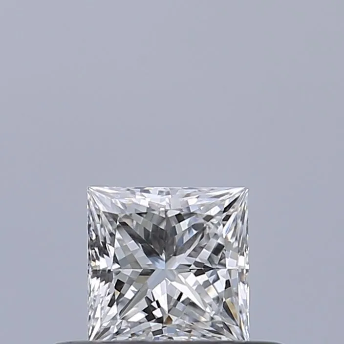 0.30ct PRINCESS D VVS1 Natural diamond