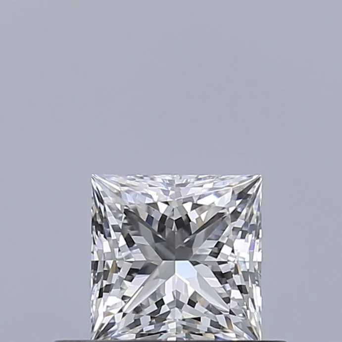 0.44ct PRINCESS E VVS2 Natural diamond