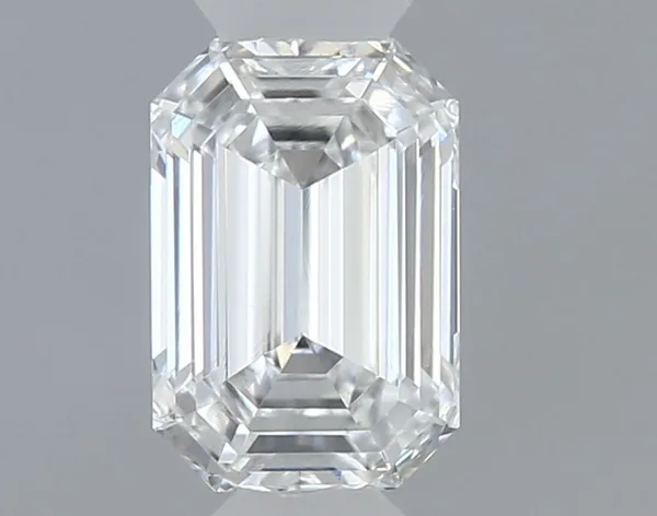 0.32ct EMERALD E VS1 Natural diamond