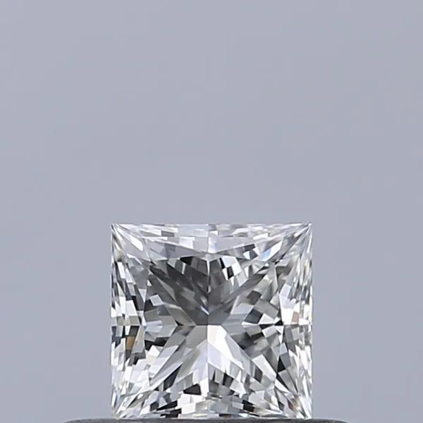 0.32ct PRINCESS E VVS1 Natural diamond