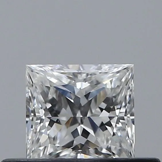 0.3ct PRINCESS F VVS2 Natural diamond