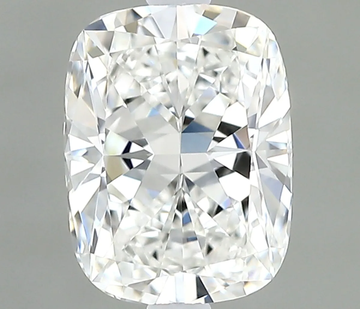 0.63ct CUSHION F IF Natural diamond