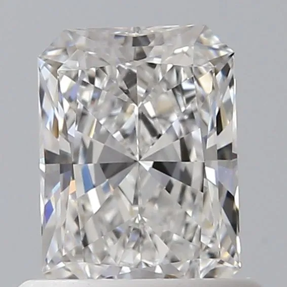 0.7ct RADIANT E VS1 Natural diamond